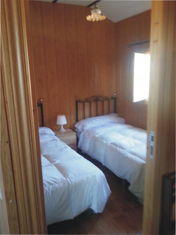 Bungalow Perotonar Ideal Para Familia Con Ninos Ла Пуебла де Касая Екстериор снимка